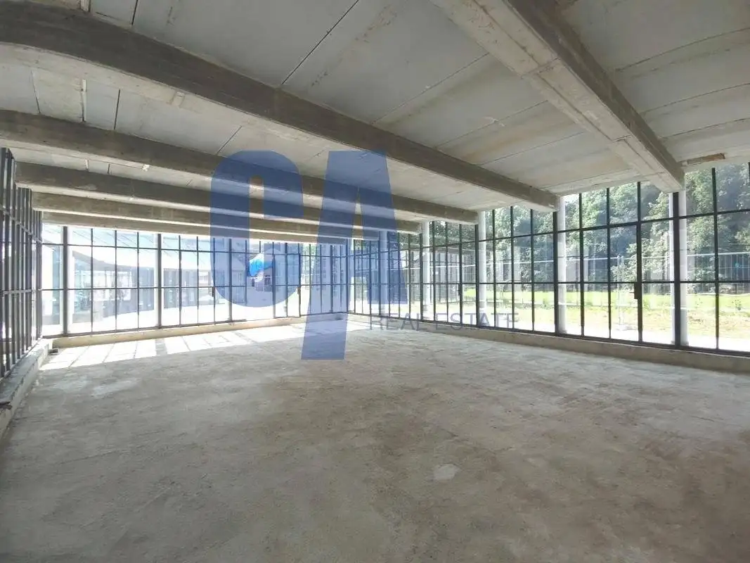 Palazzo - Edificio in Affitto - foto 4