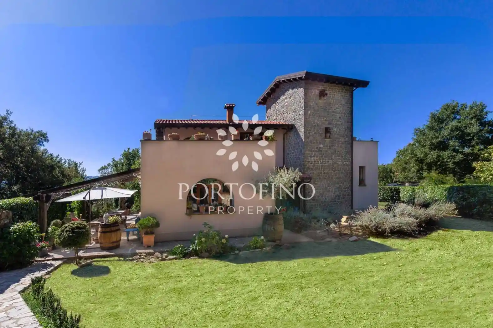 Villa in vendita a Licciana Nardi