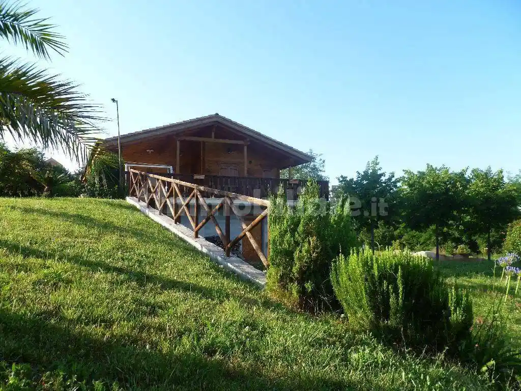 Villetta a schiera in vendita a Castignano