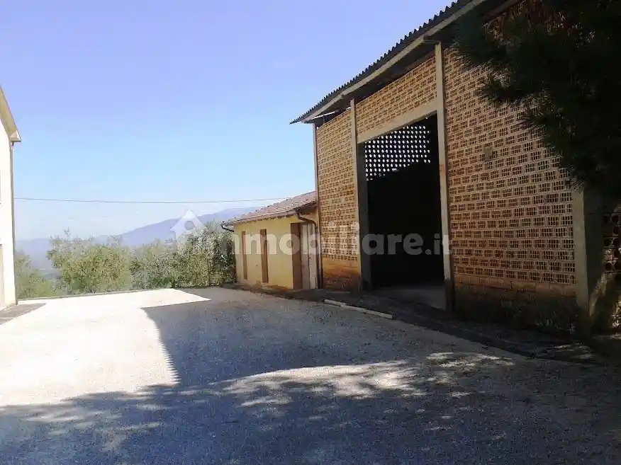 Rustico - Casale in vendita a Montefalco