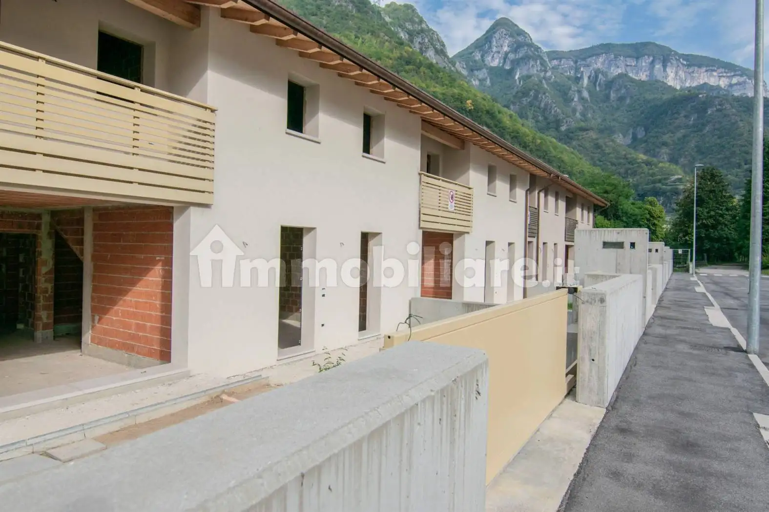 Villa a schiera via Giuseppe Garibaldi, Valstagna, Valbrenta - foto 2