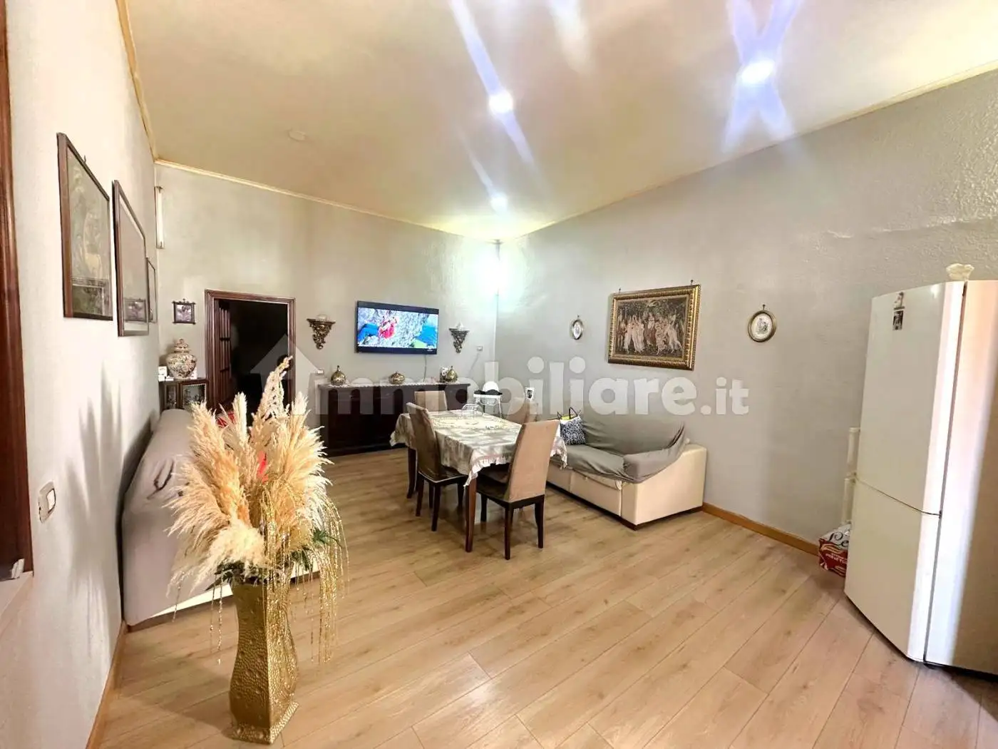 Appartamento in vendita a Napoli