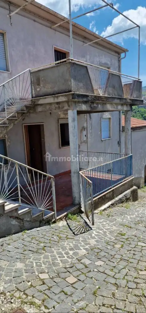 Casa indipendente in vendita a Sessano del Molise