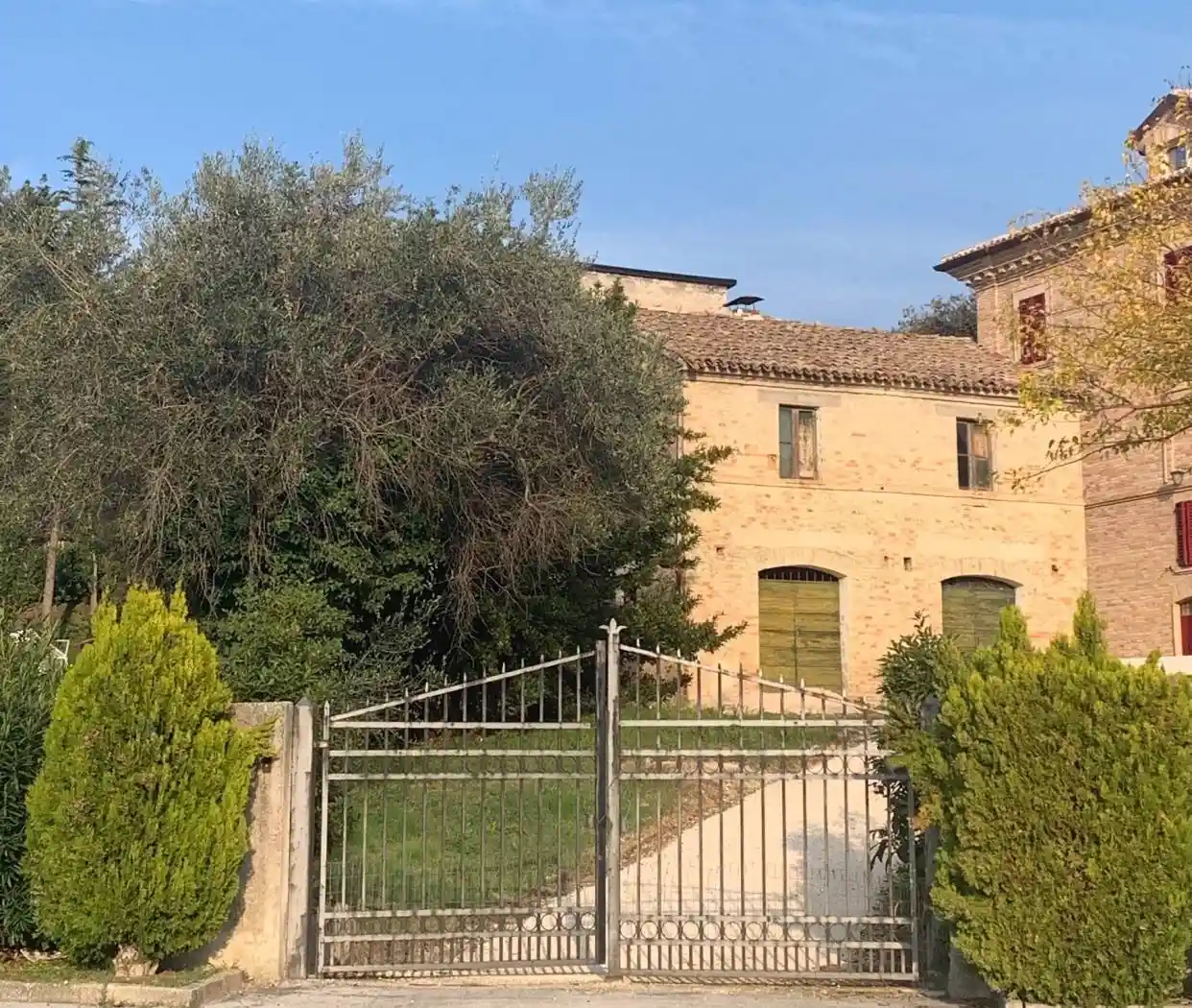 Villa in vendita a Ostra