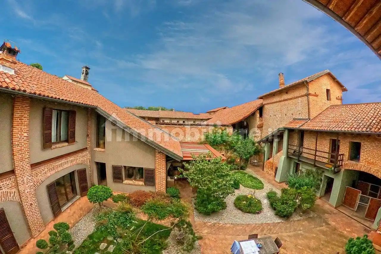 Rustico - Casale in vendita a Bellinzago Novarese