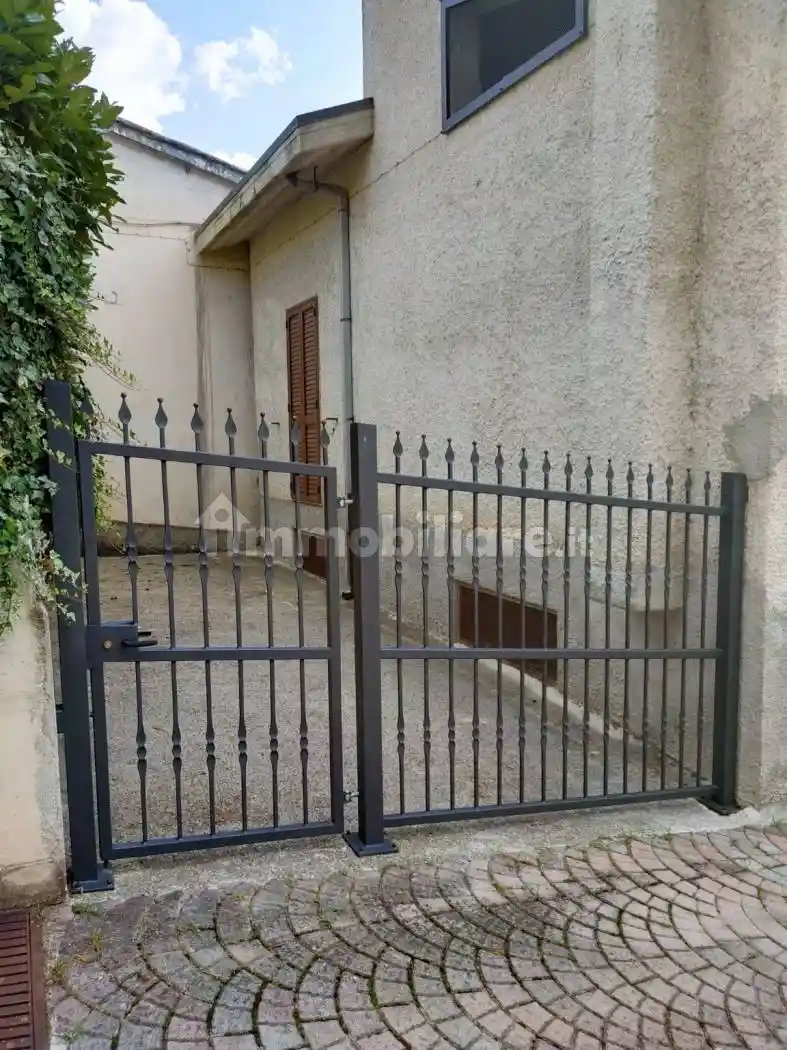 Terratetto unifamiliare via San Gabriele 92, Centro, Isola del Gran Sasso d'Italia - foto 4