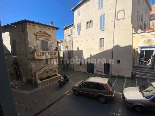 Appartamento in vendita a Genazzano