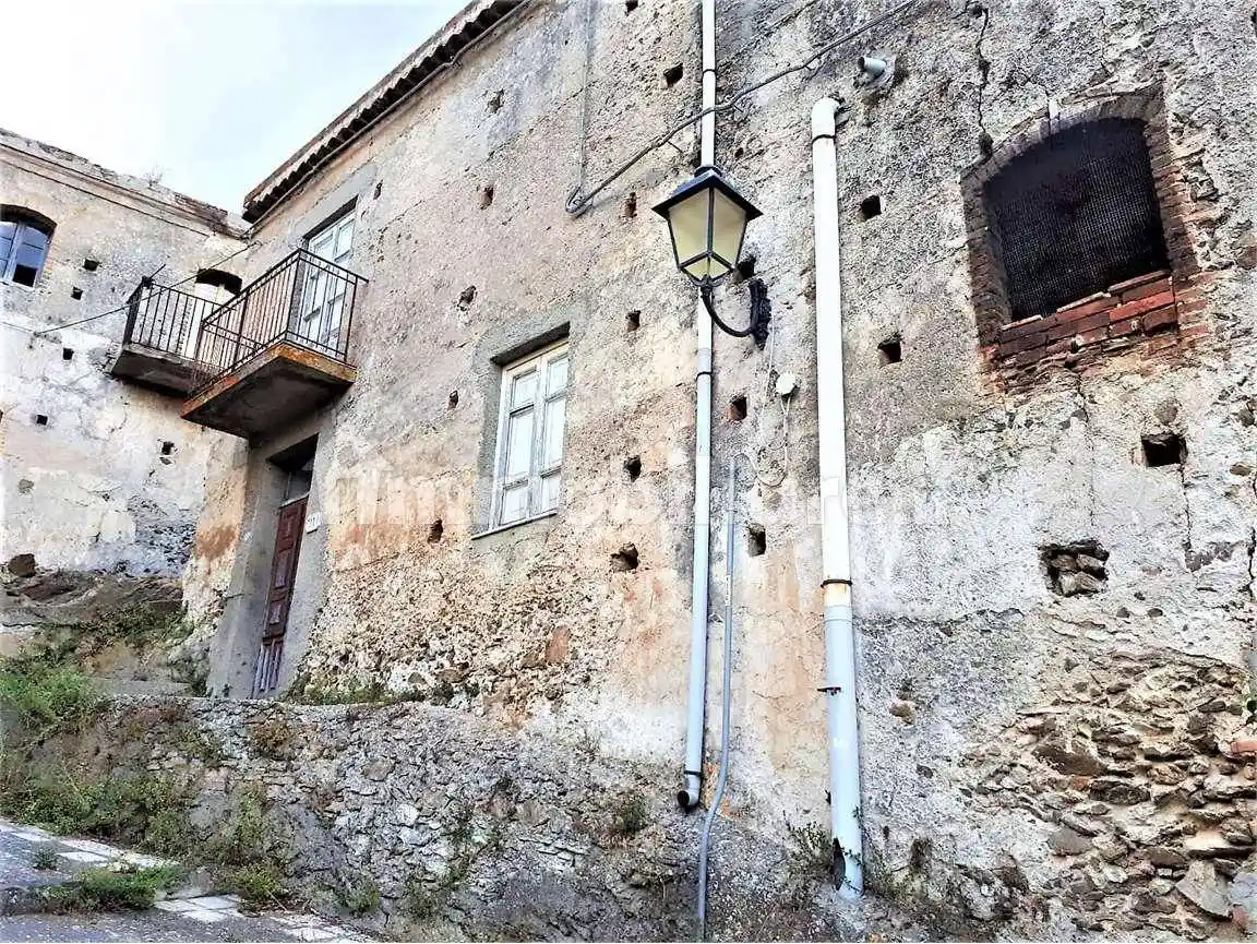 Casa indipendente in vendita a Rometta