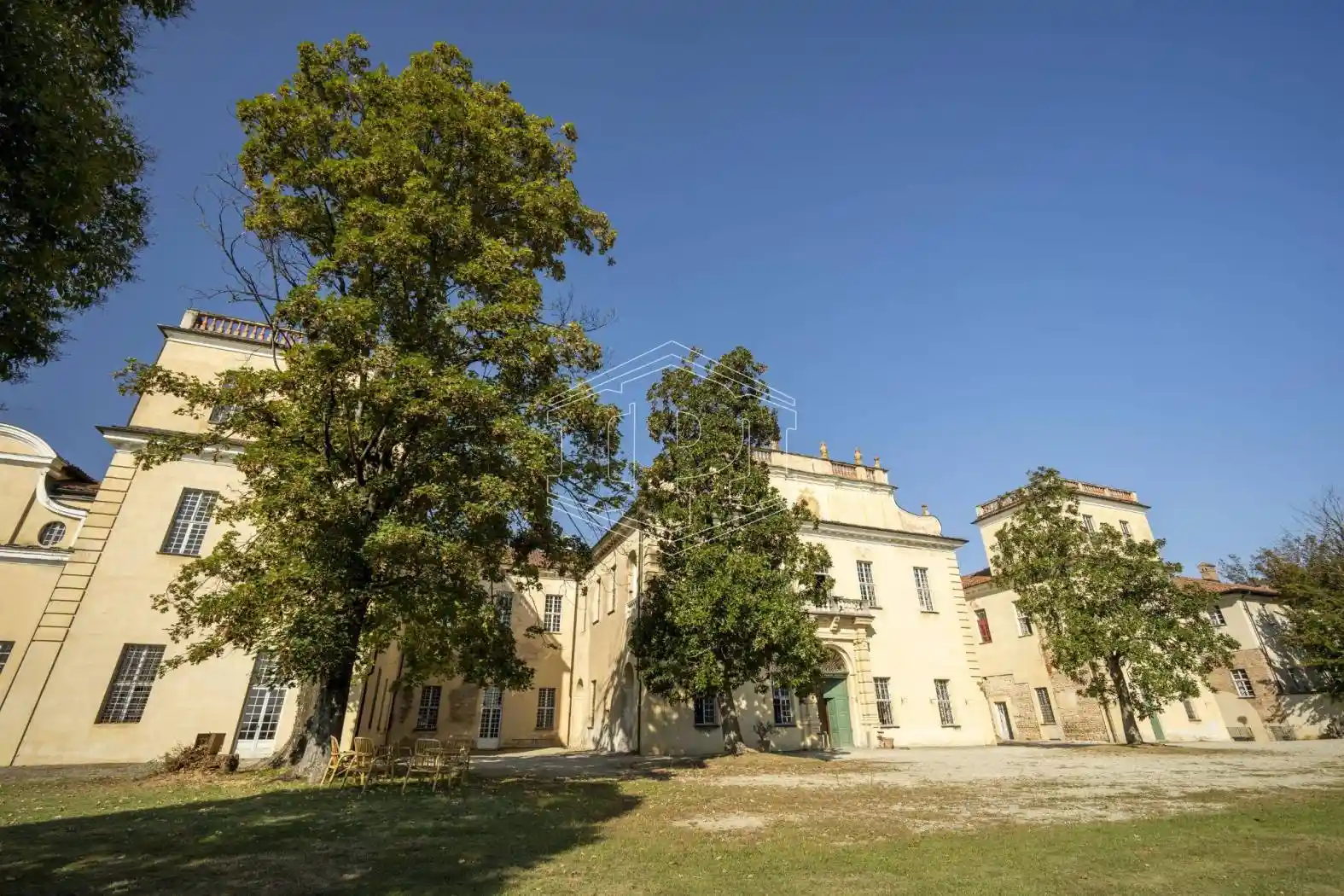 Palazzo - Edificio in vendita a San Giorgio Canavese