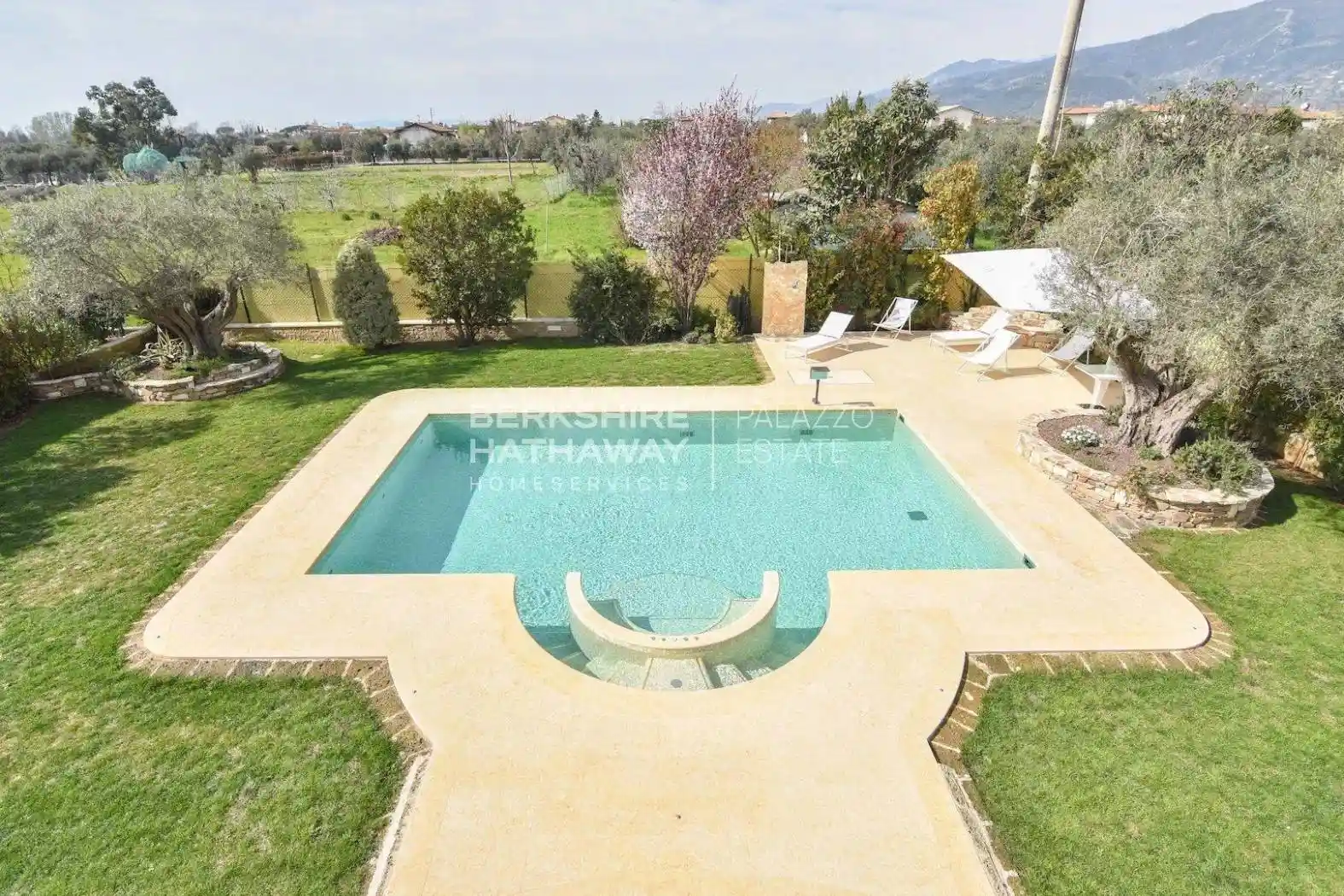 Villa in vendita a Pietrasanta