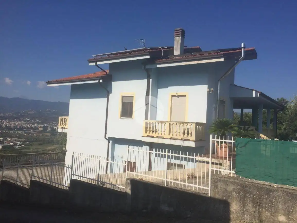 Villa in vendita a San Pietro in Guarano