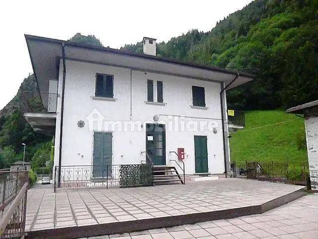 Appartamento in vendita a Isola di Fondra