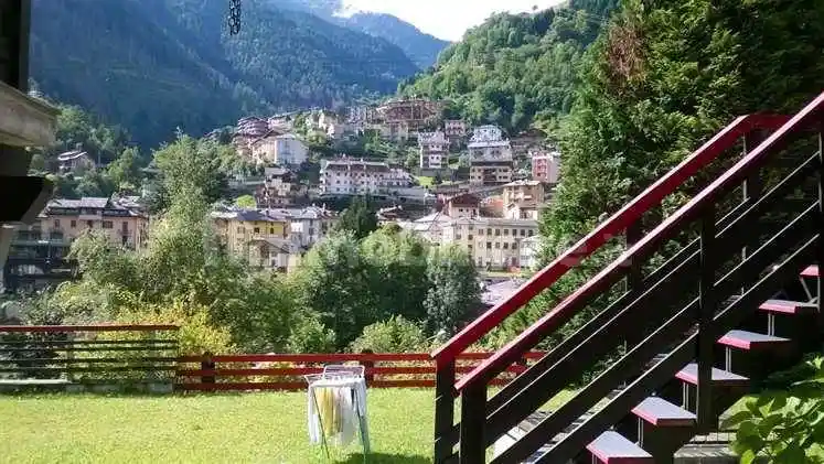 Appartamento in vendita a Branzi