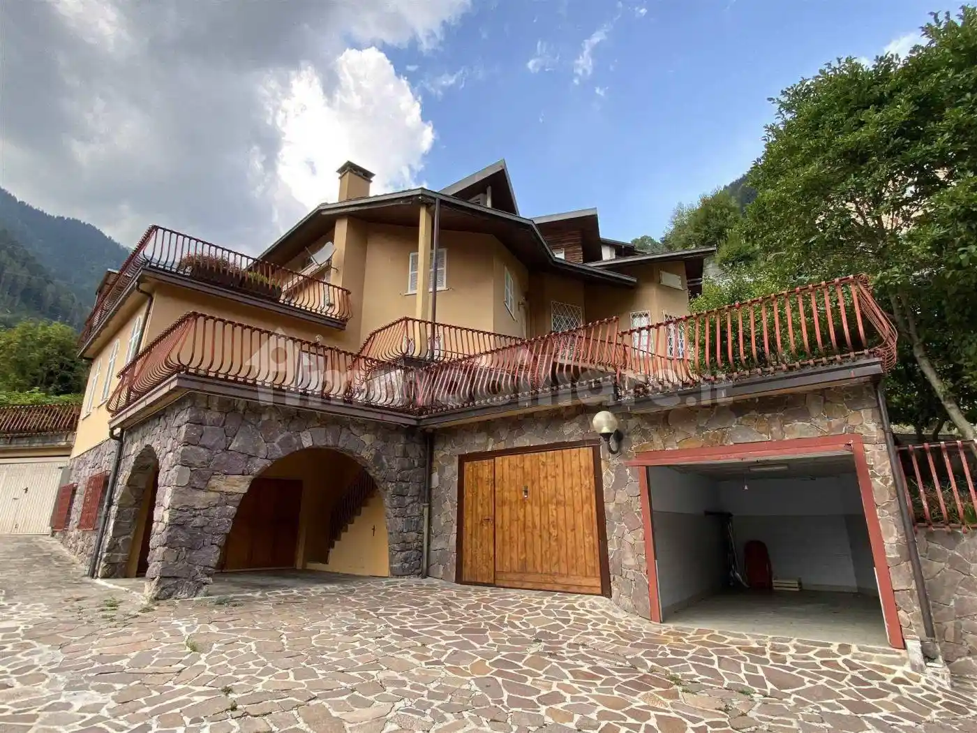 Appartamento in vendita a Branzi