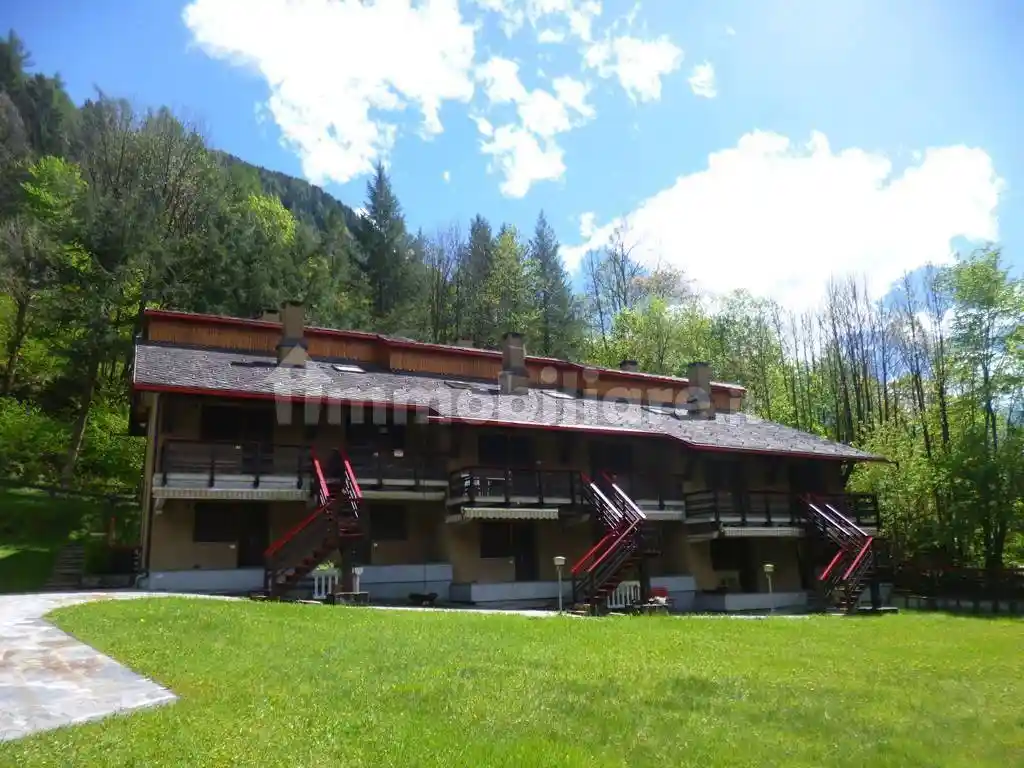 Appartamento in vendita a Branzi