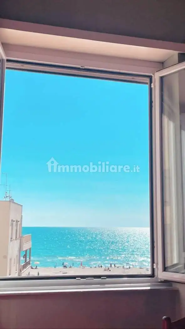 Appartamento in affitto a Pomezia