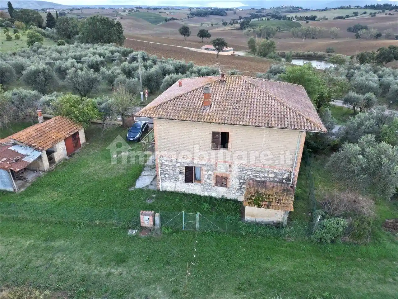 Terratetto unifamiliare loc. Badia, Badia, Castiglione del Lago - foto 3