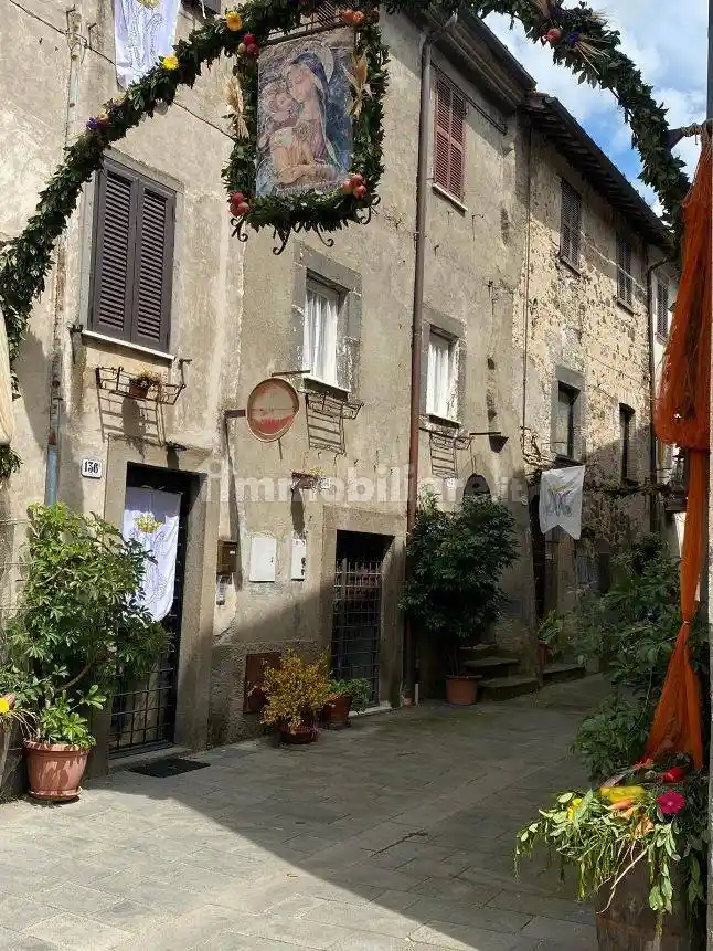 Appartamento in vendita a Marta