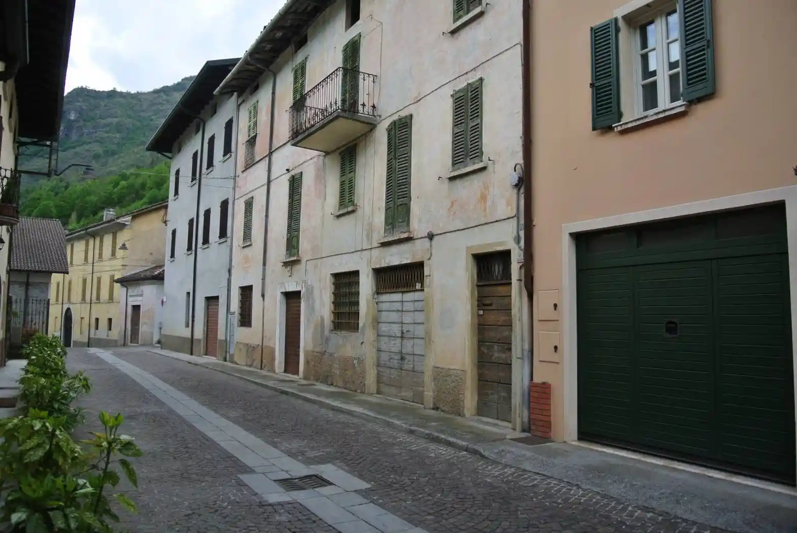 Casa indipendente in vendita a Pezzaze