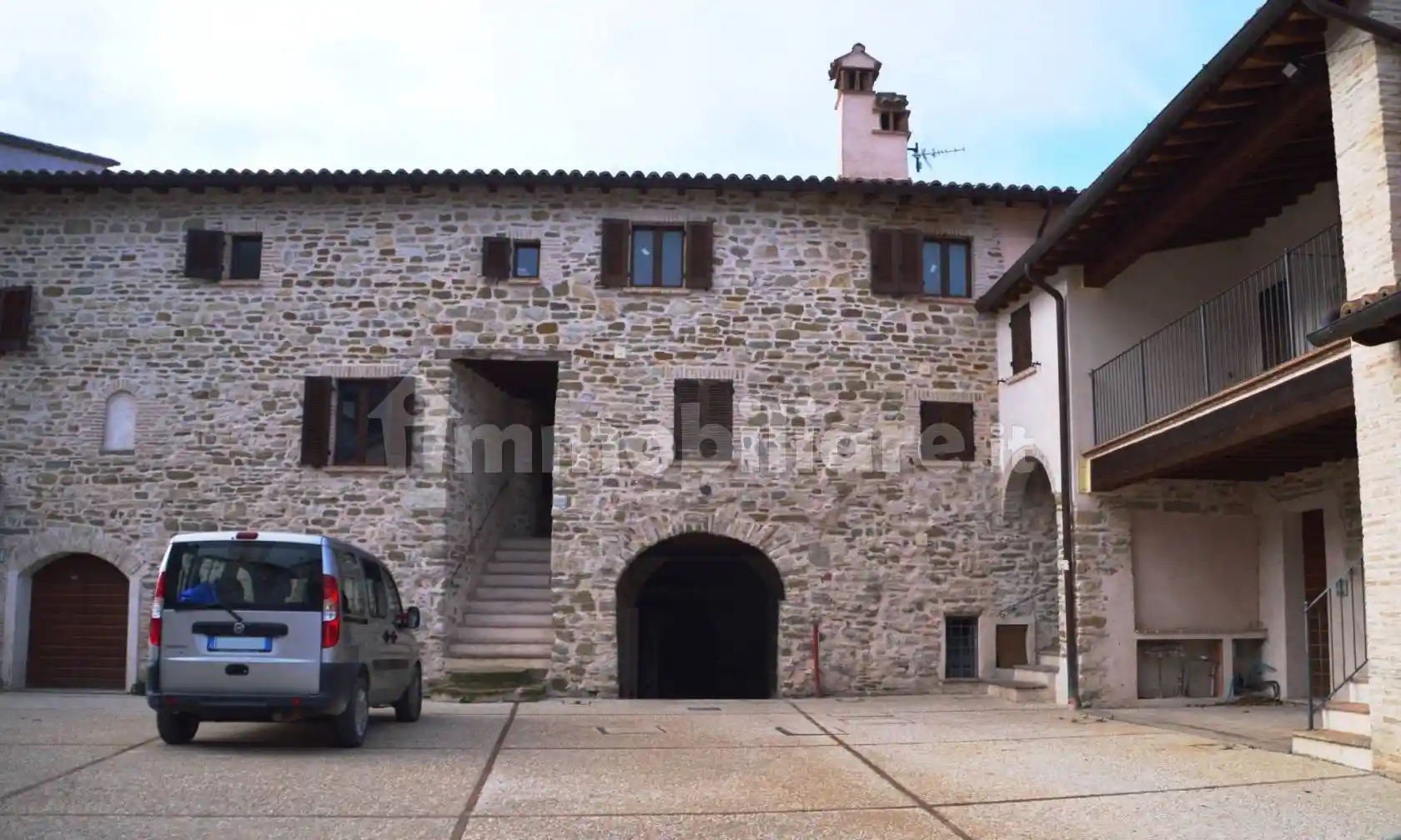 Terratetto unifamiliare 155 m², ottimo stato, Valtopina - foto 3