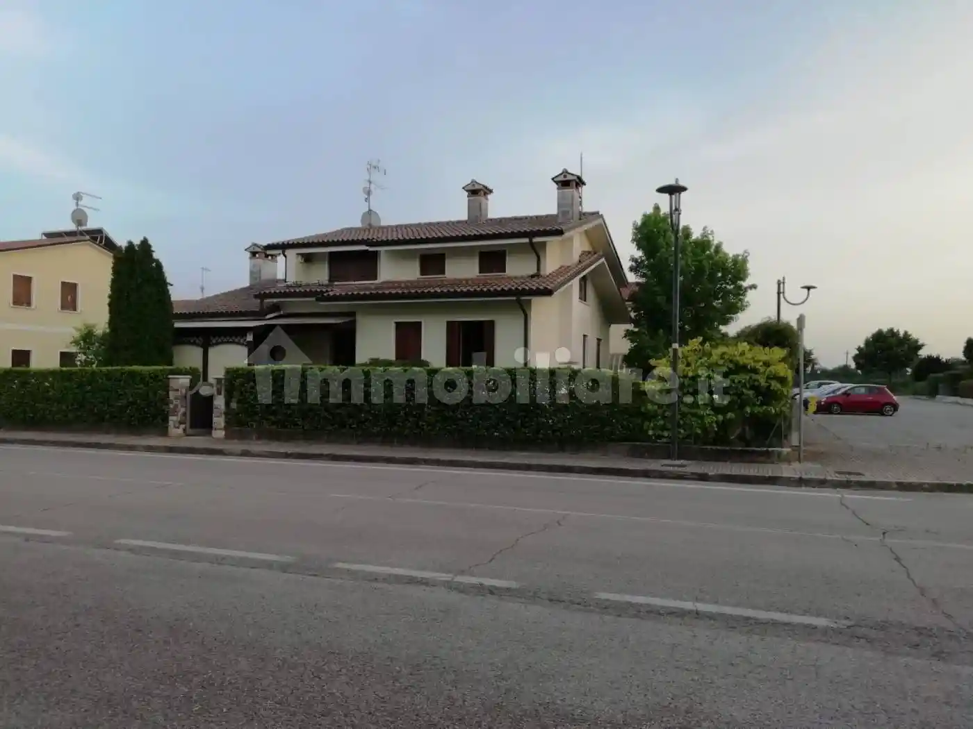 Villa unifamiliare via Tintoretto 1, Centro, Vidor - foto 2