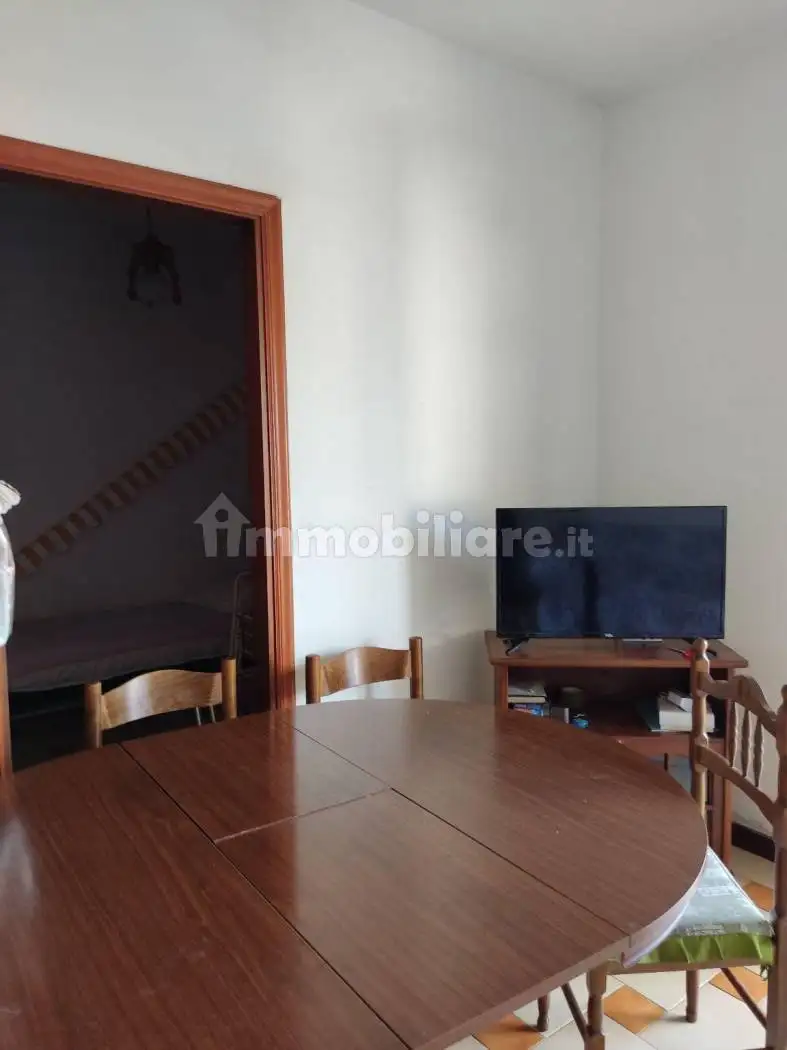 Appartamento in vendita a Falerna