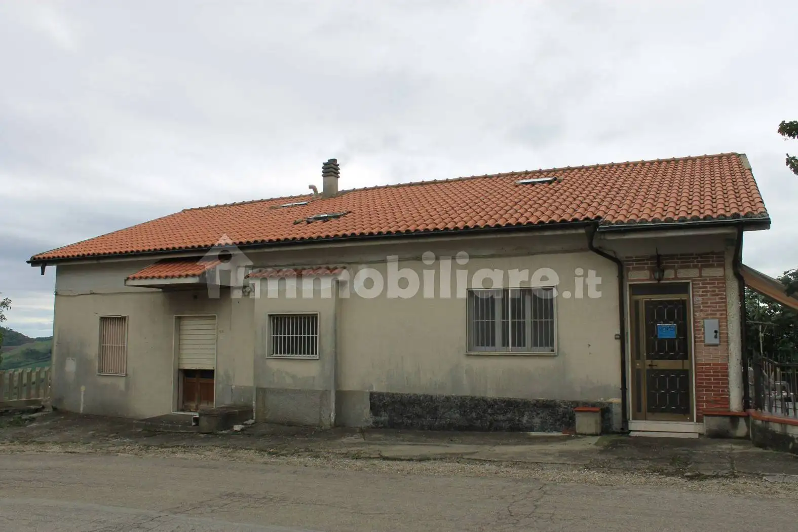 Rustico - Casale in vendita a Penne