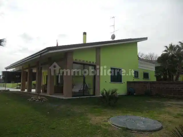 Villa unifamiliare via Castani, Colli, Semaforo, Martinsicuro - foto 3