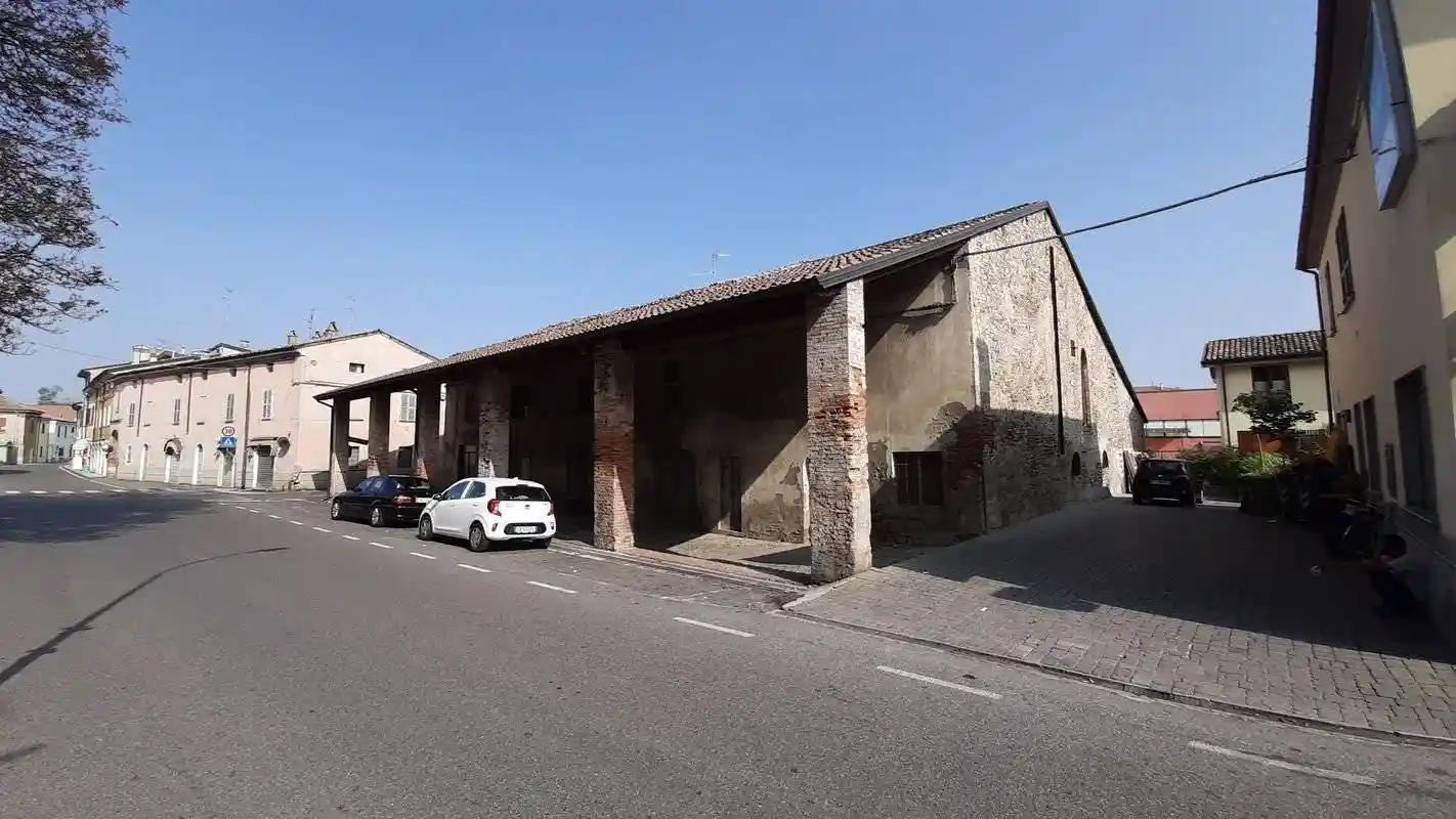 Palazzo - Edificio in vendita a San Giorgio Piacentino