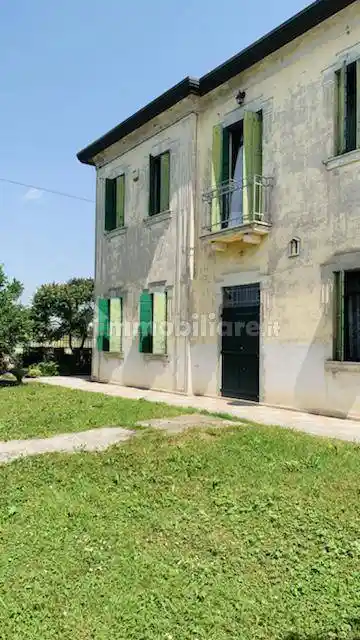 Villa in vendita a Villa Estense