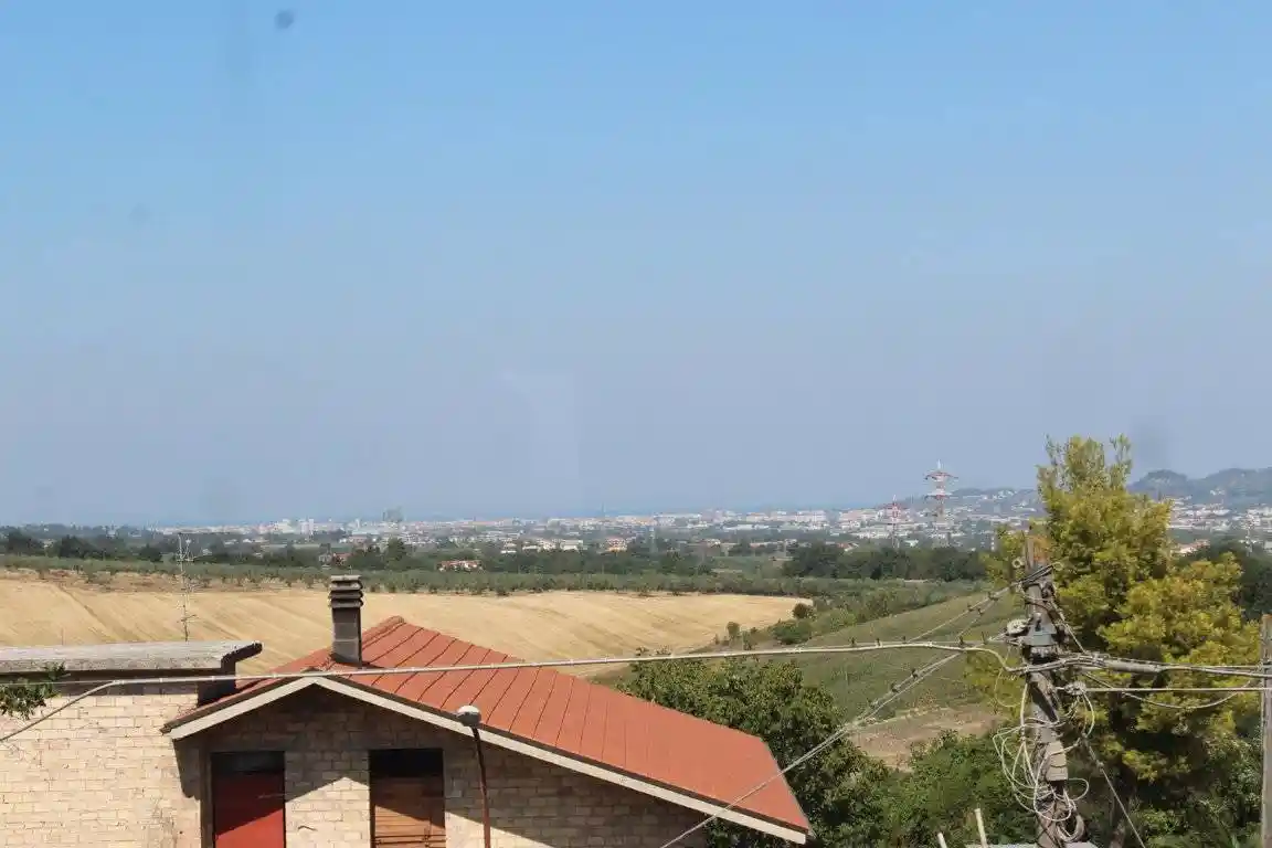 Villa bifamiliare viale Papa Giovanni XXIII 127, Castellana, Pianella - foto 2