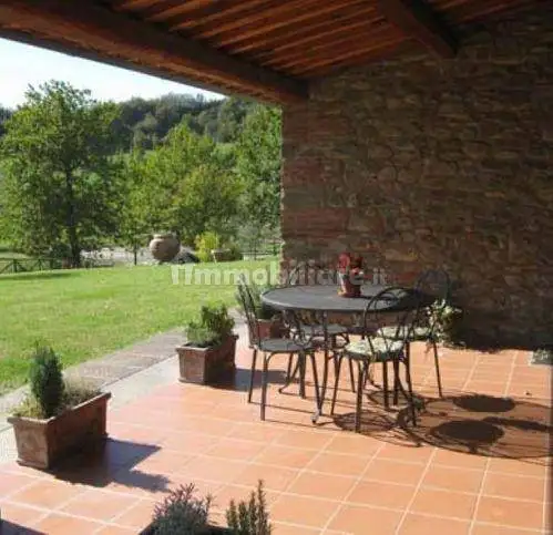 Appartamento in affitto a Reggello