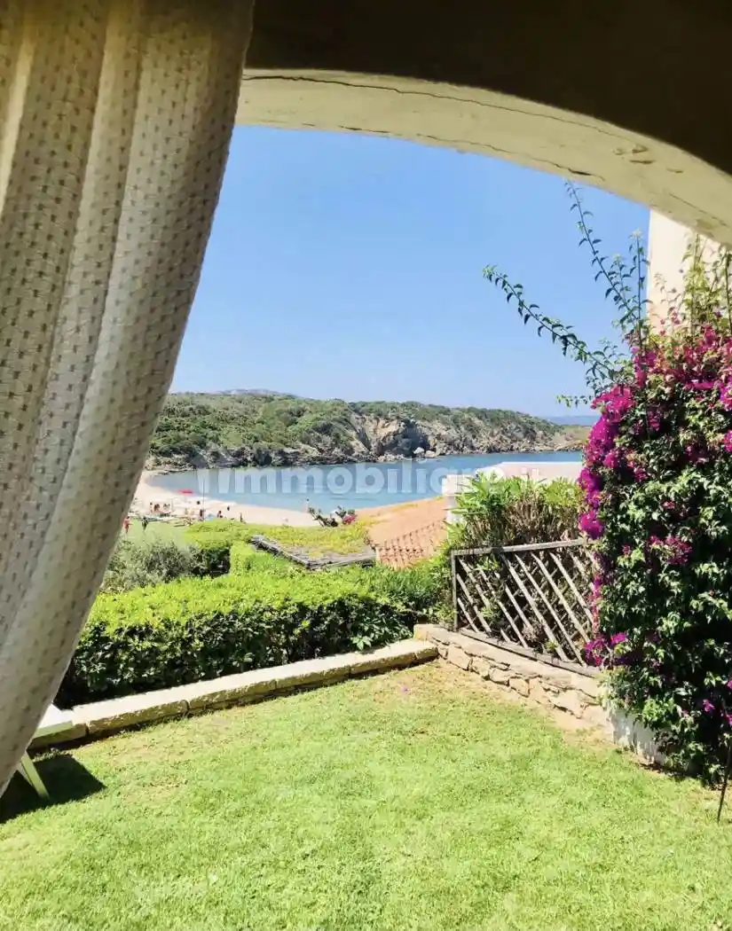 Appartamento in vendita a Arzachena