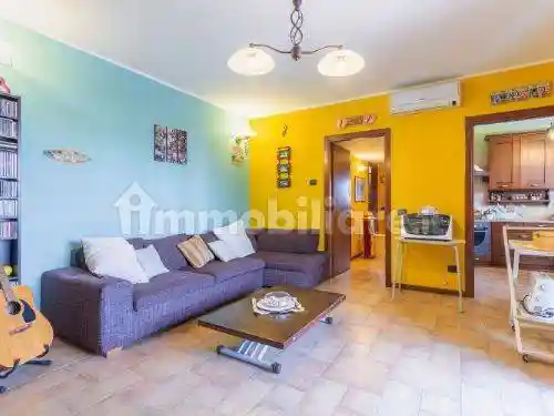 Trilocale via Don Francesco Beniamino della Torre, Quarto Oggiaro, Milano - foto 2