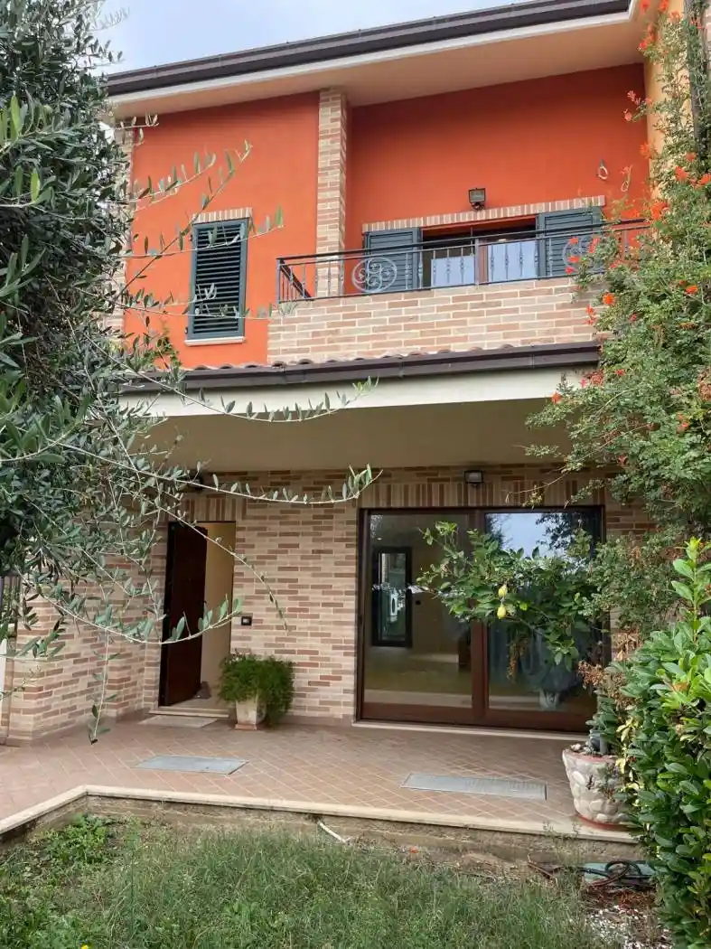 Villetta a schiera in affitto a Osimo