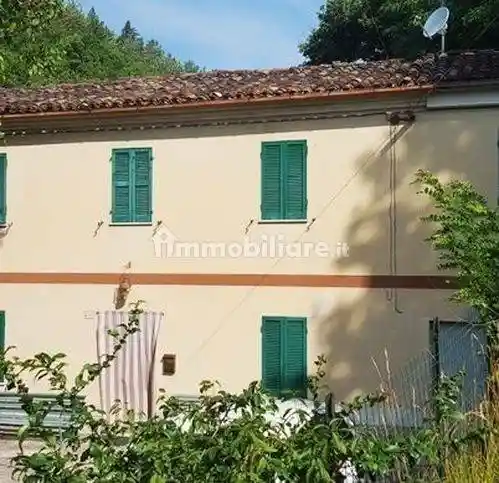 Rustico - Casale in vendita a Urbino