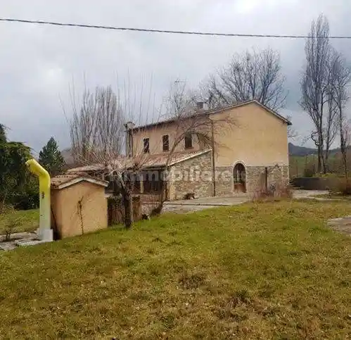 Rustico - Casale in vendita a Urbania