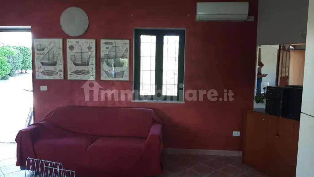 Casa indipendente in affitto a Cervaro