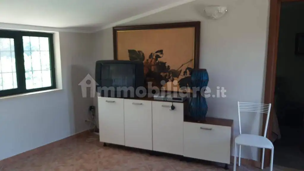 Terratetto unifamiliare via Foresta, Foresta Mazzarella, Cervaro - foto 4