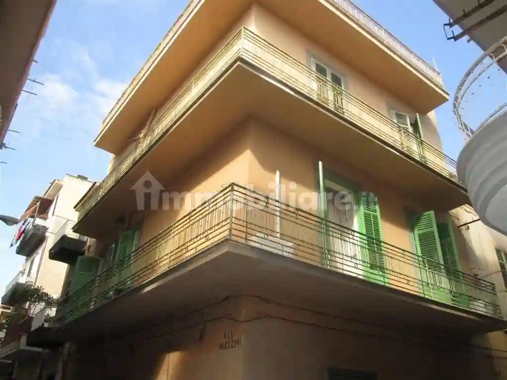 Palazzo - Edificio - foto 2