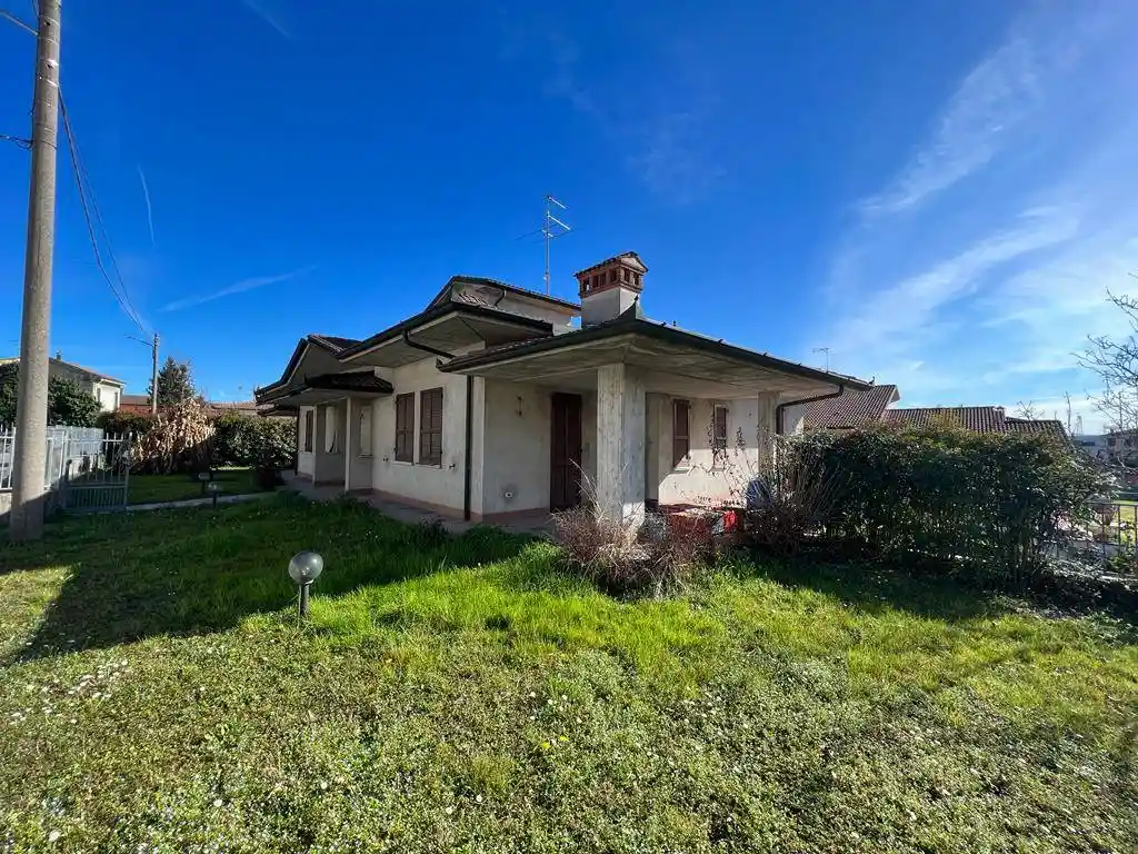 Villa in vendita a Miradolo Terme