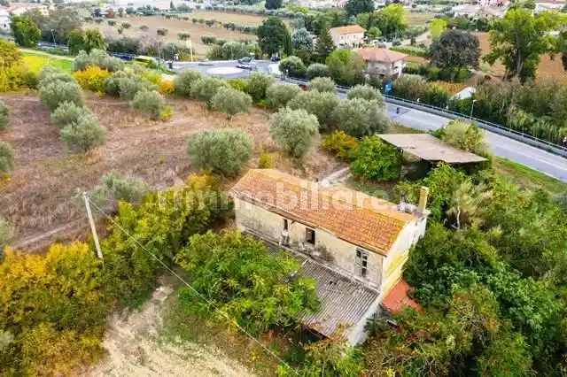 Casa colonica, da ristrutturare, 150 m², Giardino, Roseto degli Abruzzi - foto 3