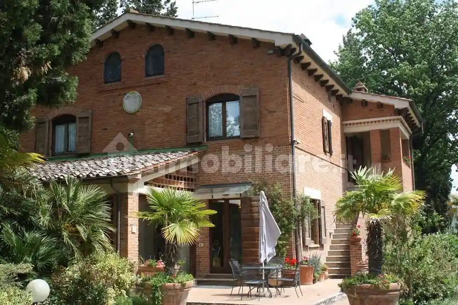 Rustico - Casale in vendita a Cetona