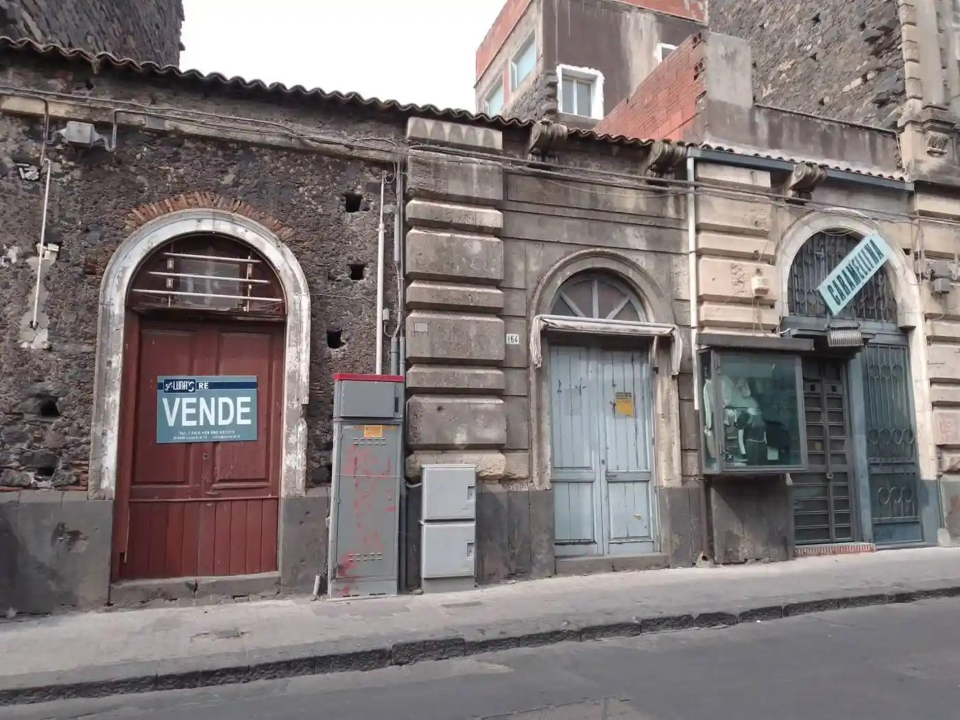 Palazzo - Edificio in vendita a Paternò