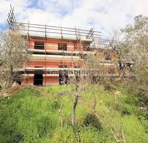 Appartamento in vendita a Avegno