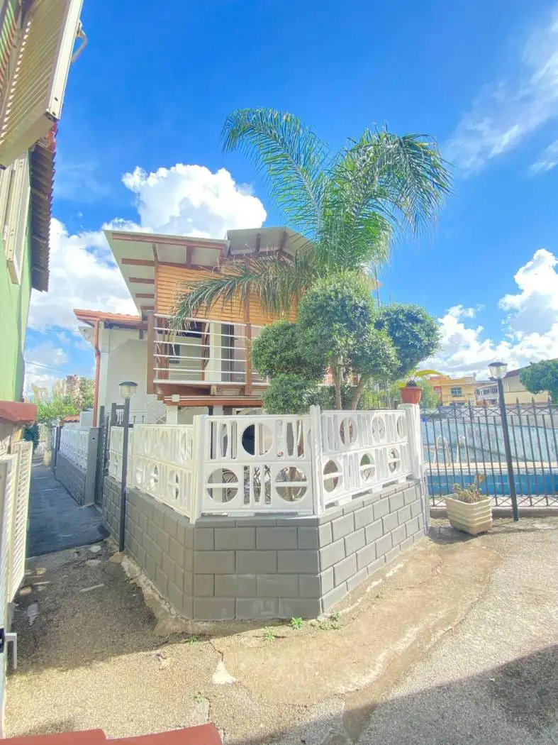 Villa in vendita a Giugliano in Campania