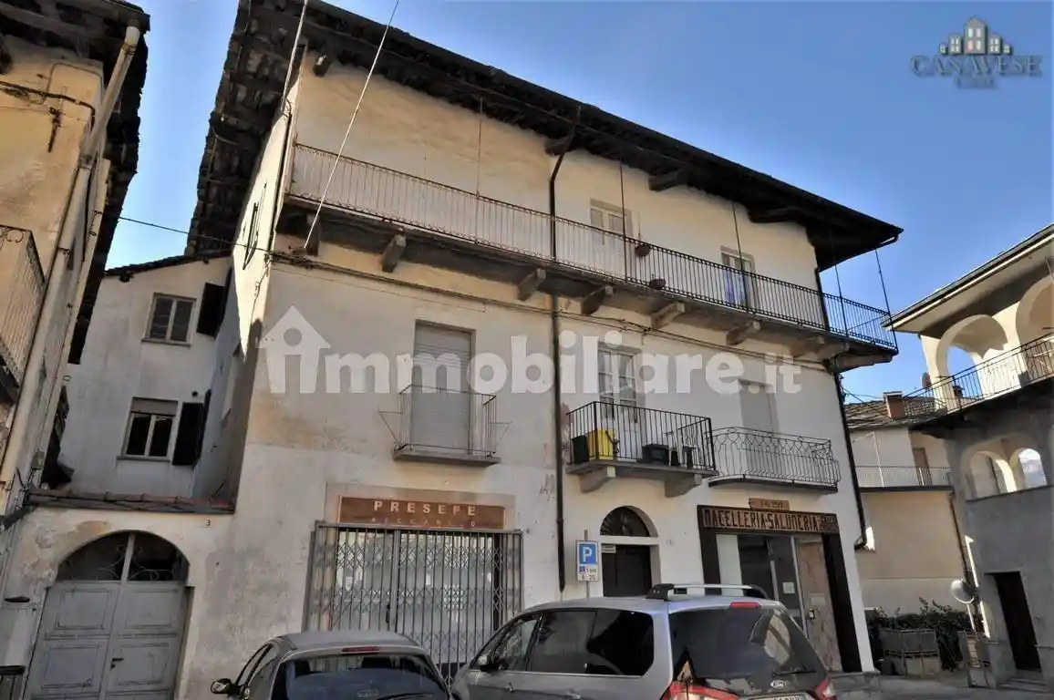 Appartamento in vendita a Sparone