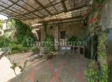 Appartamento in vendita a Magliano in Toscana