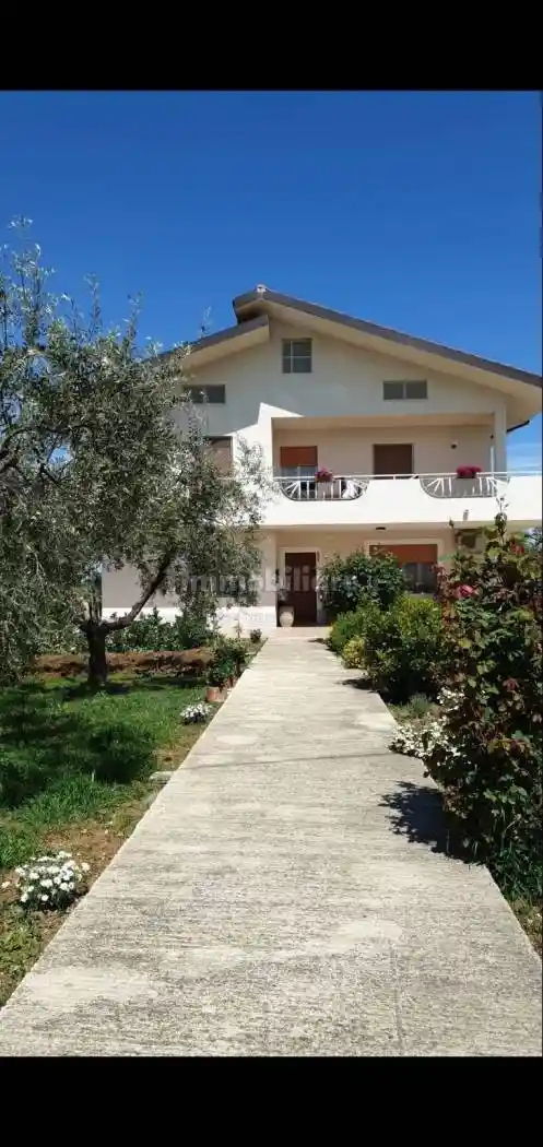 Villa in vendita a Crecchio