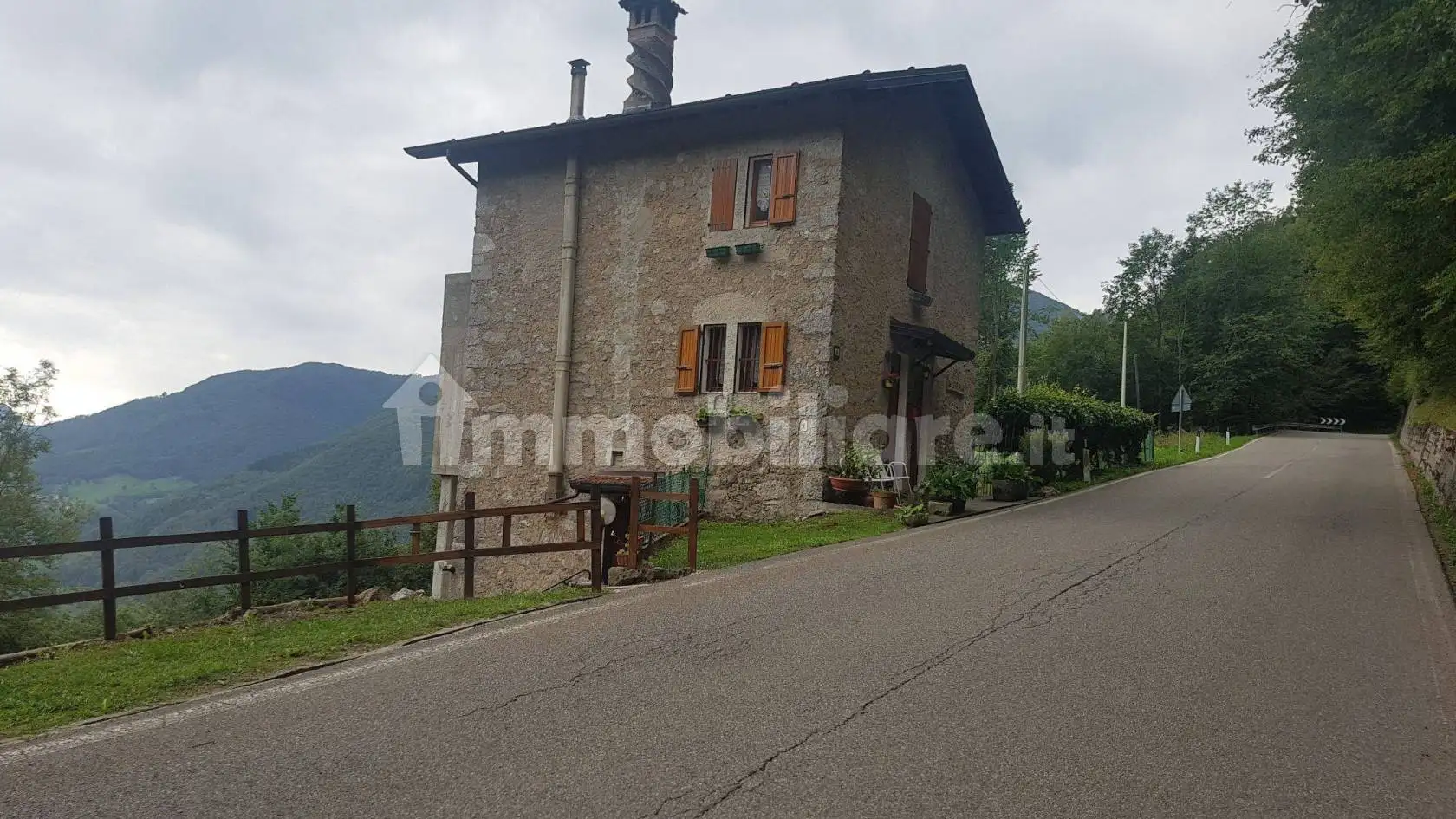 Appartamento in vendita a Vedeseta